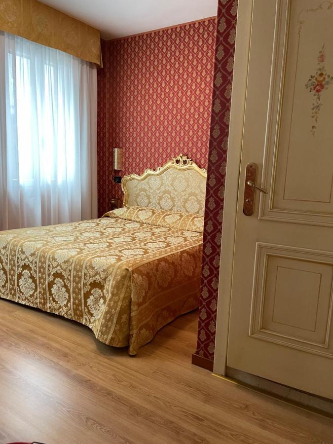 Hotel Apostoli Garden Βενετία Εξωτερικό φωτογραφία