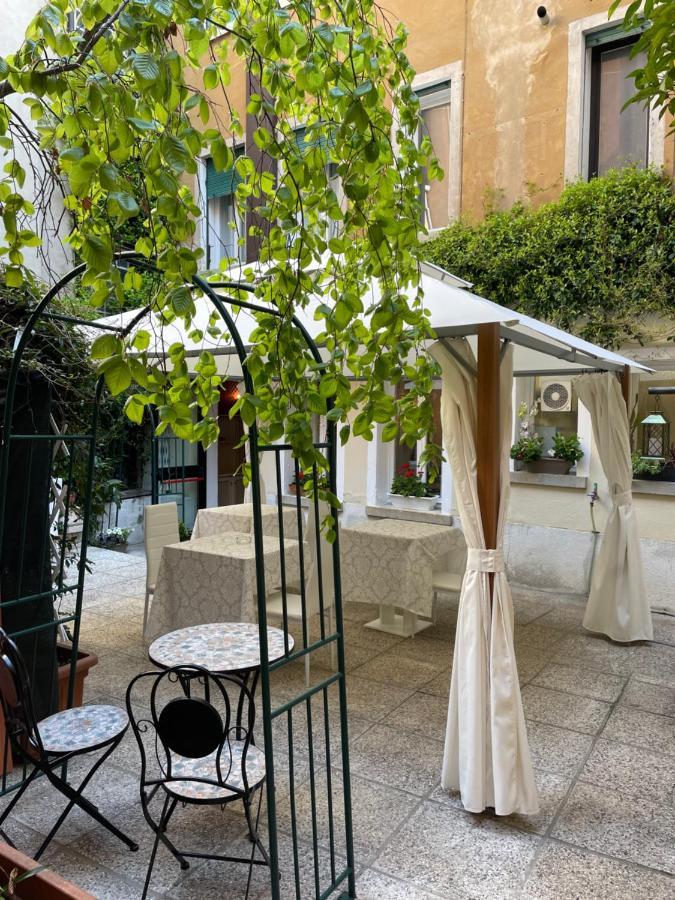 Hotel Apostoli Garden Βενετία Εξωτερικό φωτογραφία